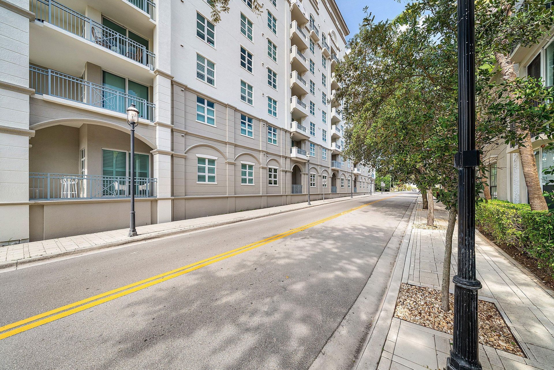 403 S Sapodilla, Unit 302, West Palm Beach, FL 33401 Photo