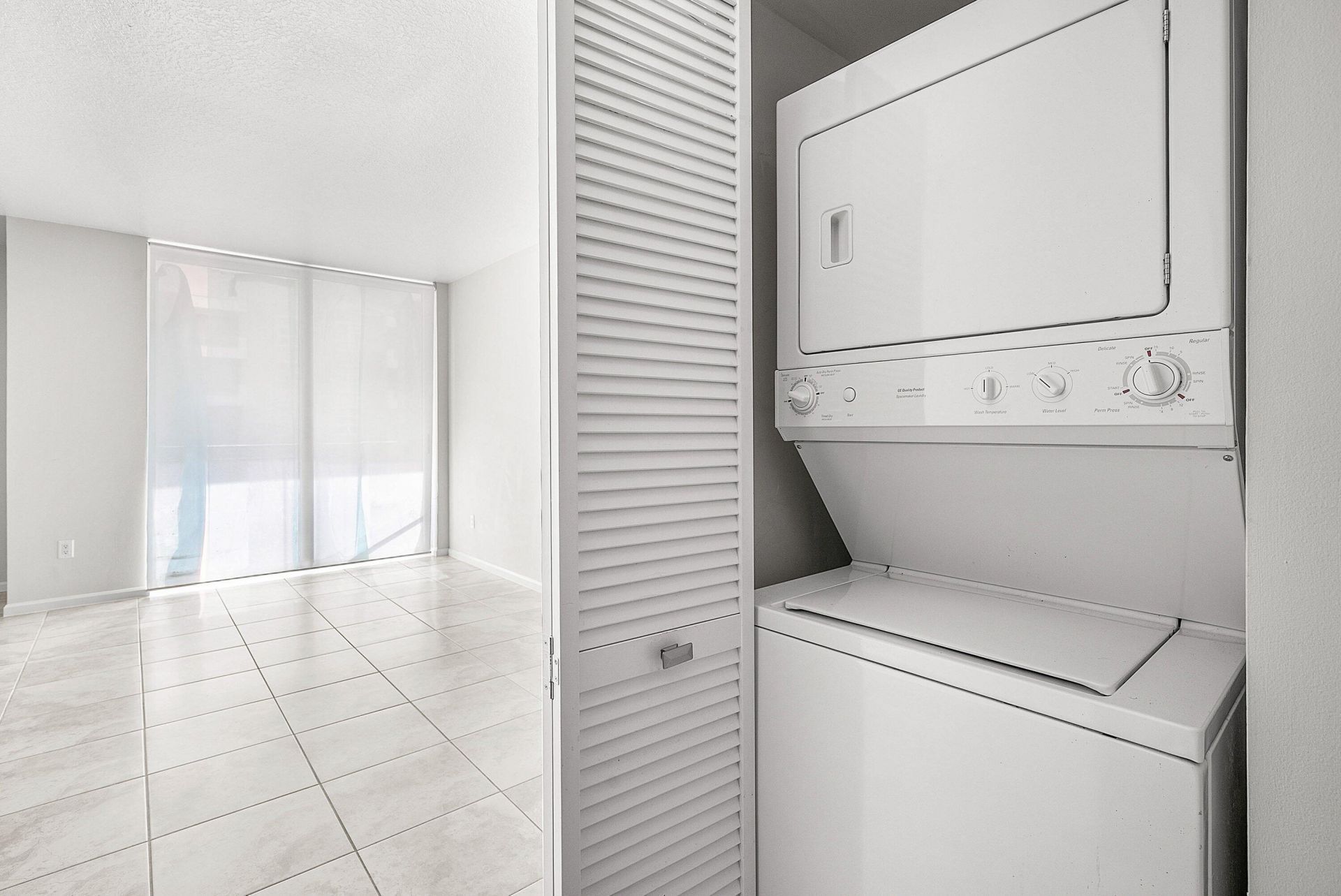 403 S Sapodilla, Unit 302, West Palm Beach, FL 33401 Photo