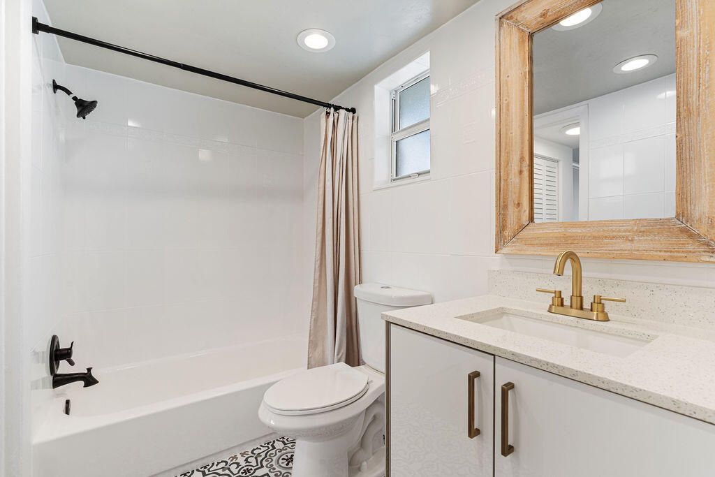 1893 S Ocean Drive, Unit 503, Hallandale Beach, FL 33009 Photo