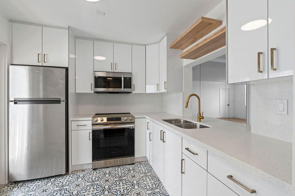 1893 S Ocean Drive, Unit 503, Hallandale Beach, FL 33009 Photo