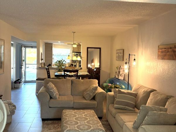 330 NE 26th, Unit Apt 108, Boynton Beach, FL 33435