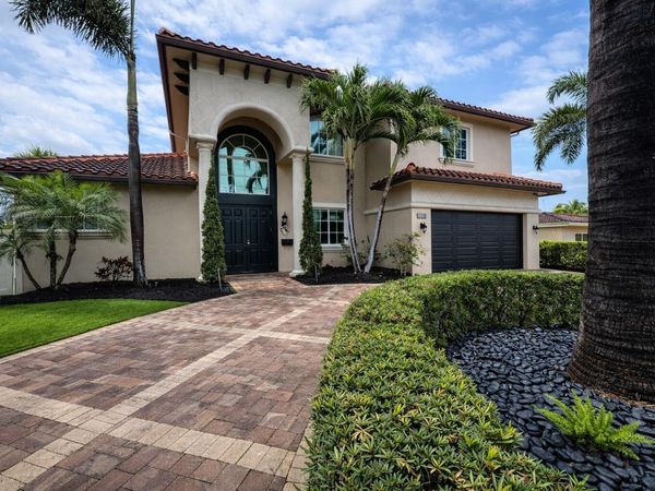 2461 SE 10th Street, Pompano Beach, FL 33062