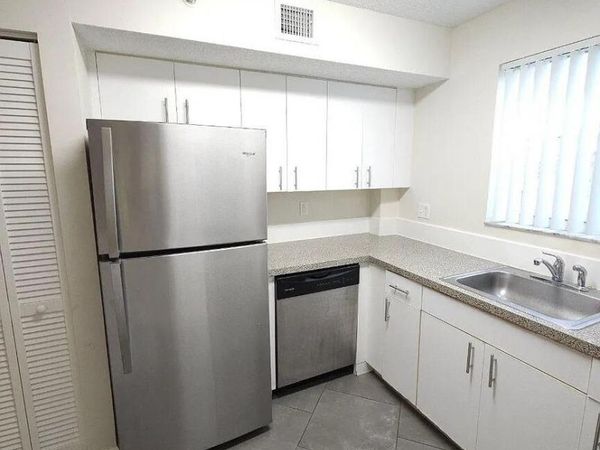 751 N Pine Island Road, Unit 205, Plantation, FL 33324