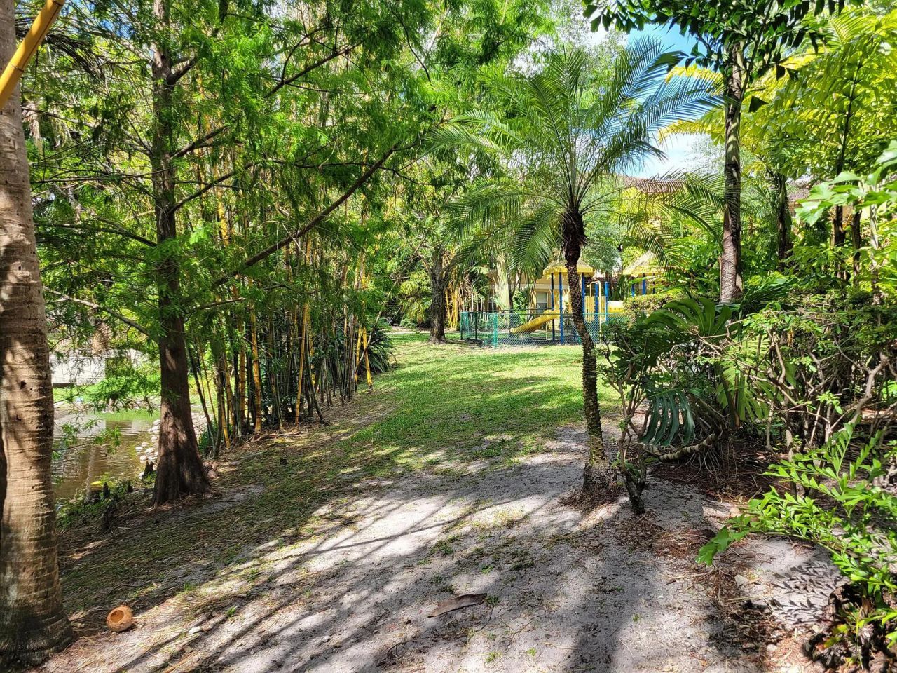 751 N Pine Island Road, Unit 205, Plantation, FL 33324 Photo