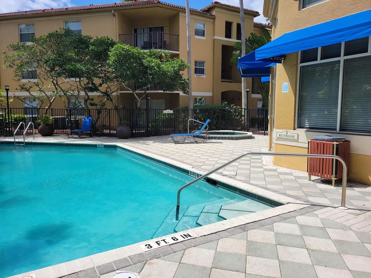 751 N Pine Island Road, Unit 205, Plantation, FL 33324 Photo