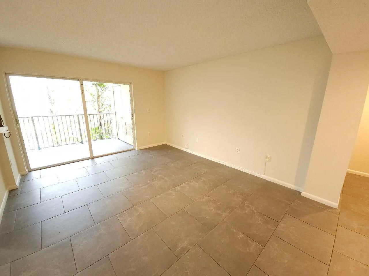 751 N Pine Island Road, Unit 205, Plantation, FL 33324 Photo
