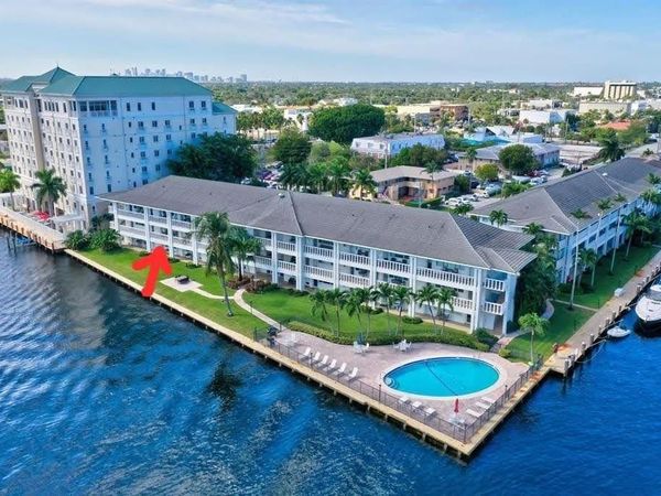 2895 NE 32nd Street, Unit 102, Fort Lauderdale, FL 33306
