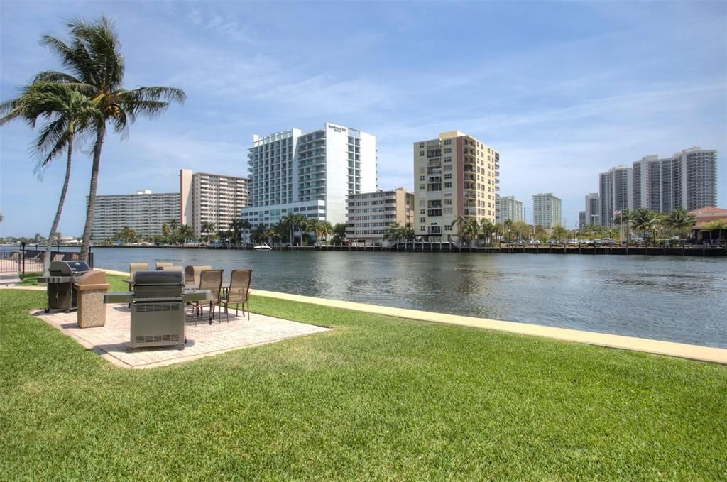 2895 NE 32nd Street, Unit 102, Fort Lauderdale, FL 33306 Photo