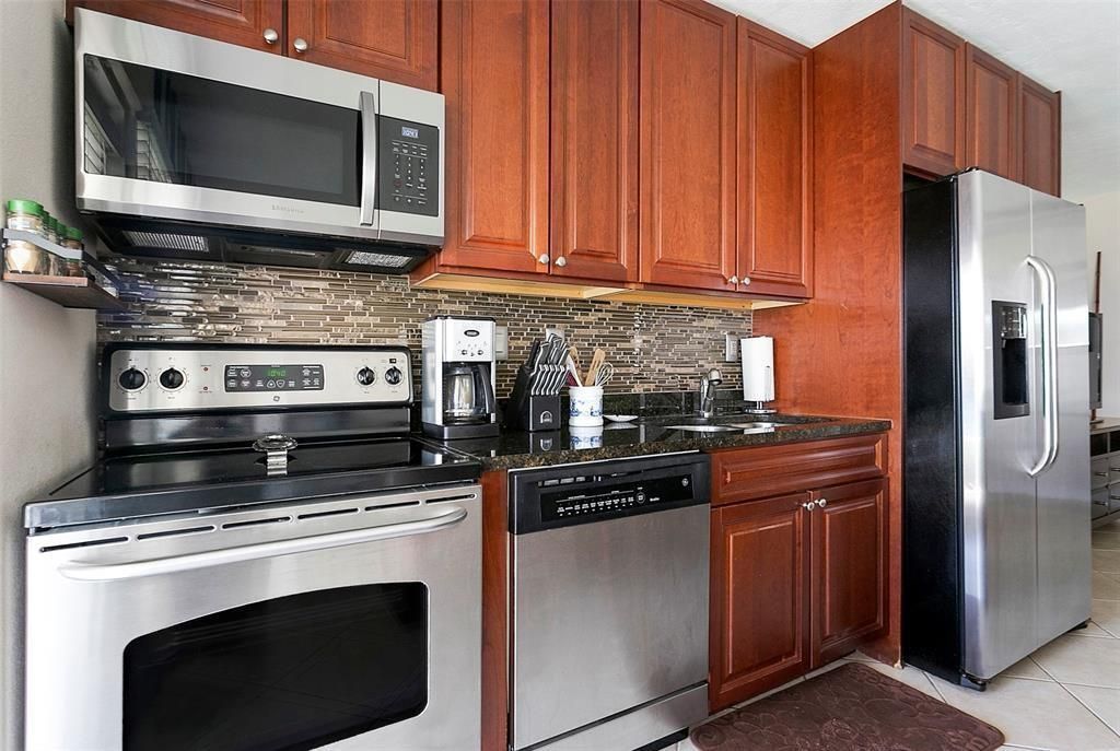 2895 NE 32nd Street, Unit 102, Fort Lauderdale, FL 33306 Photo
