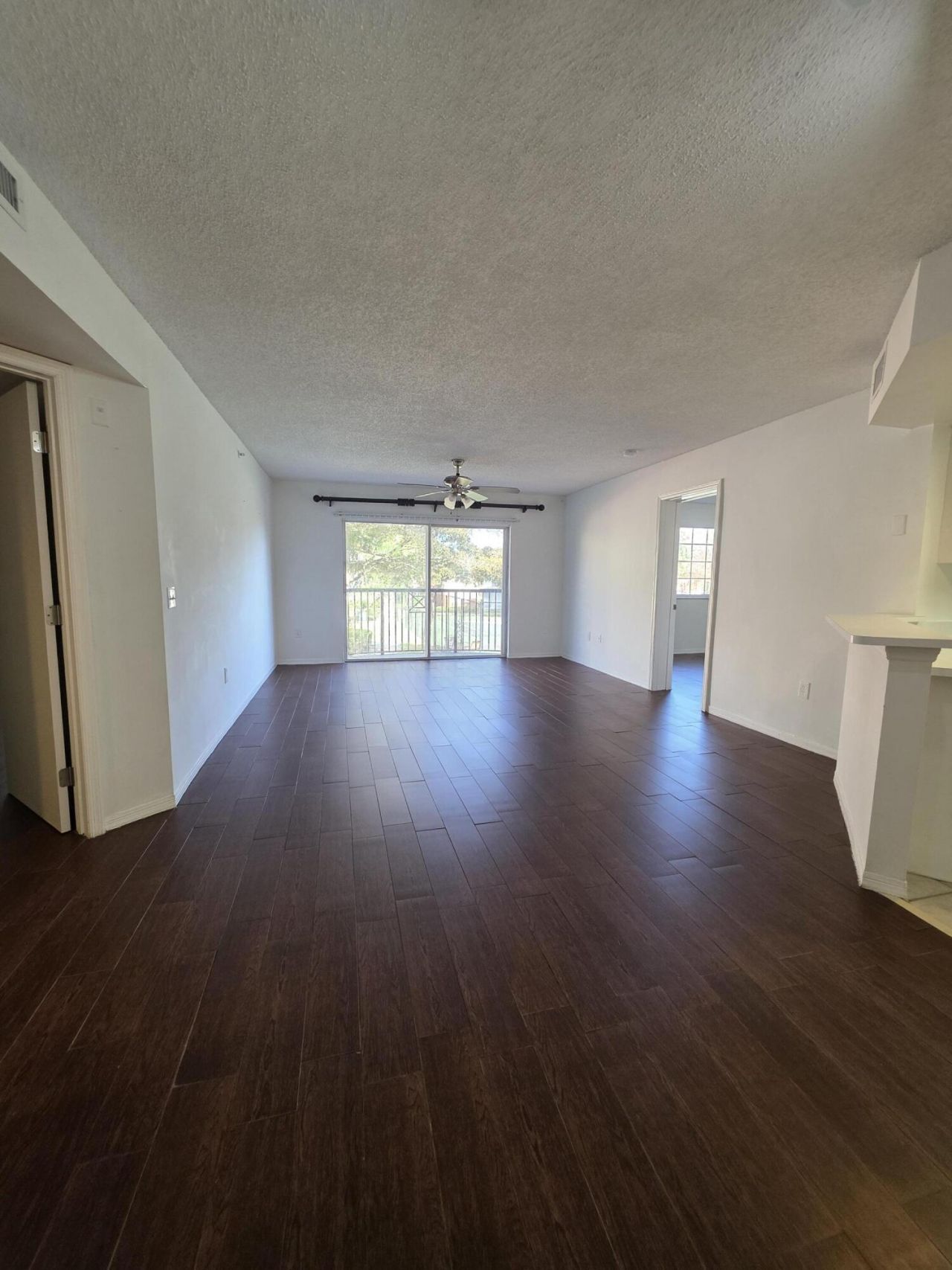 4175 N Haverhill Road, Unit 907, West Palm Beach, FL 33417 Photo