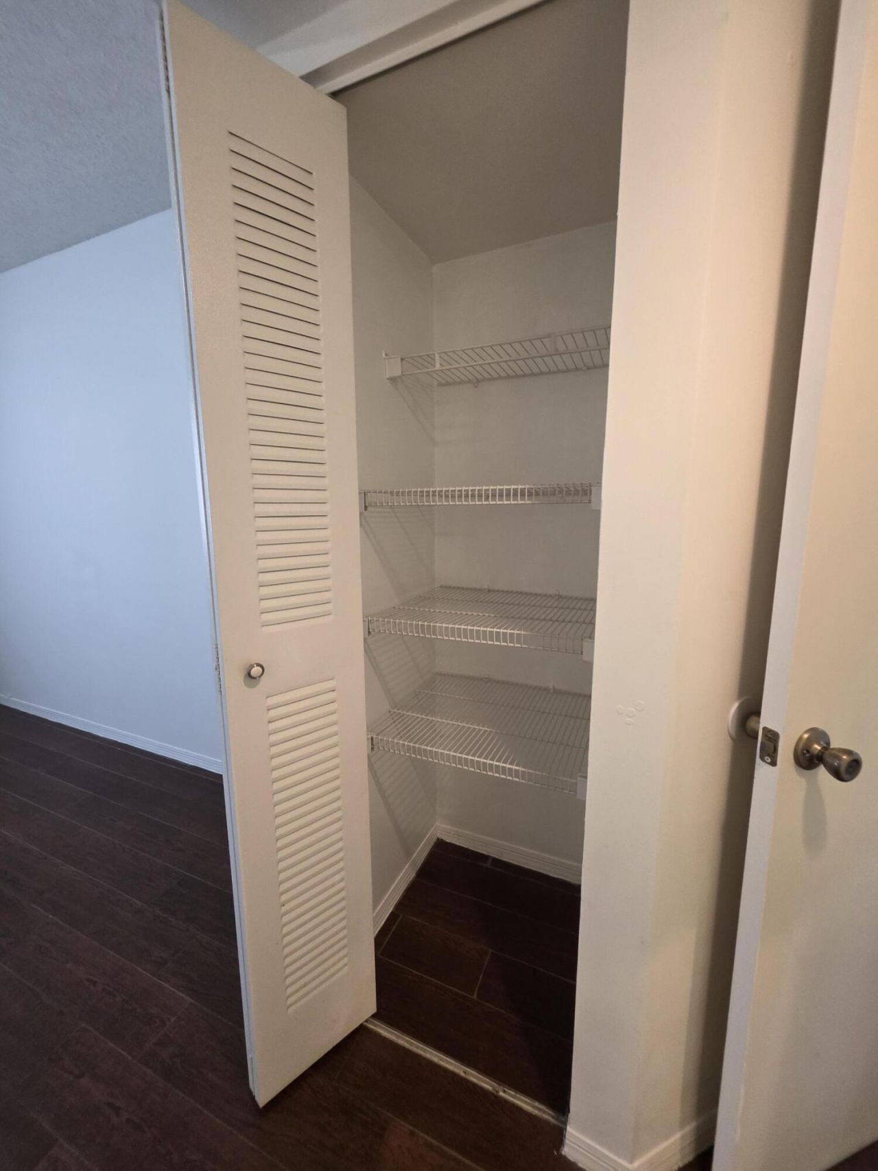 4175 N Haverhill Road, Unit 907, West Palm Beach, FL 33417 Photo