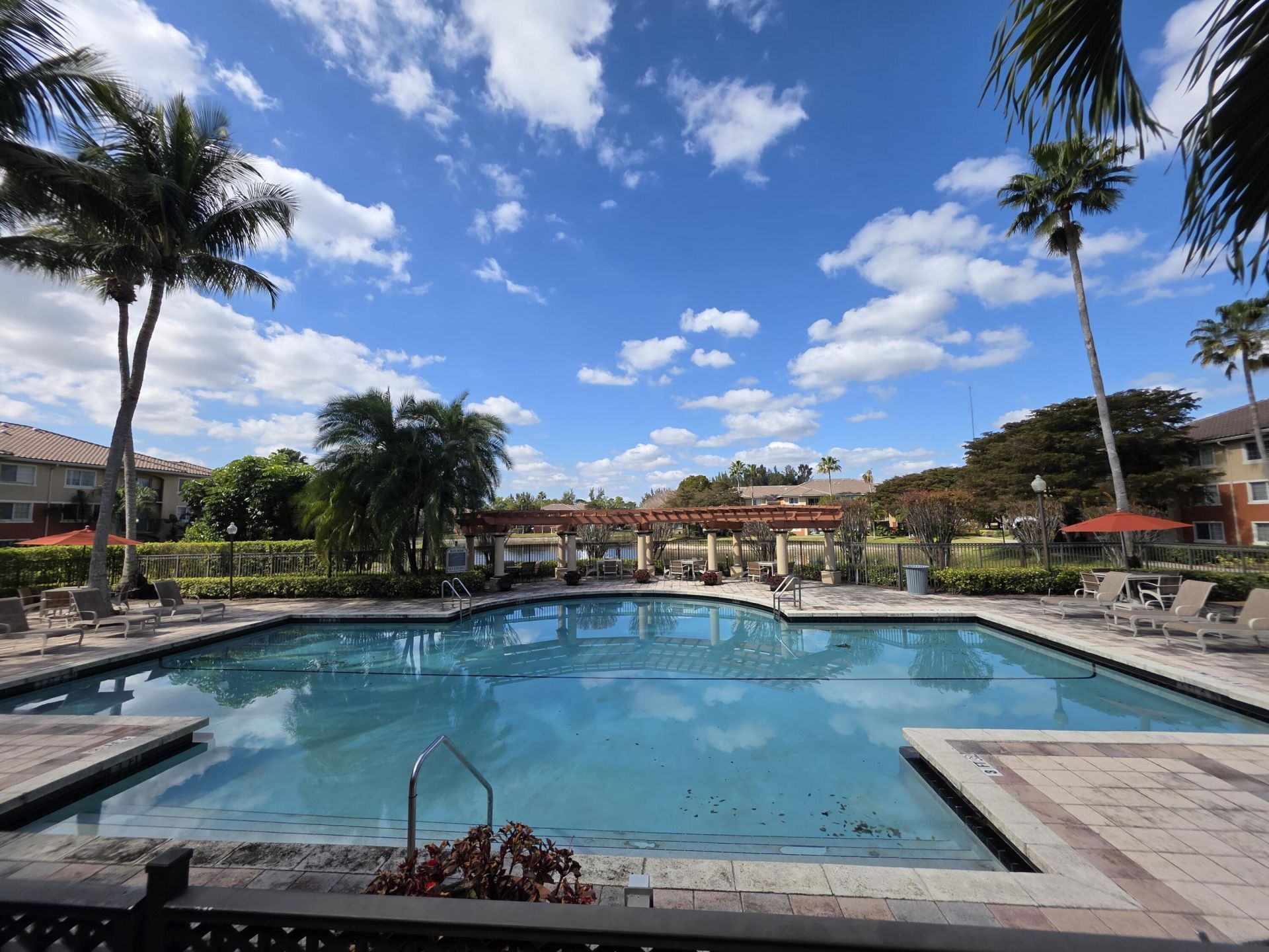 4175 N Haverhill Road, Unit 907, West Palm Beach, FL 33417 Photo