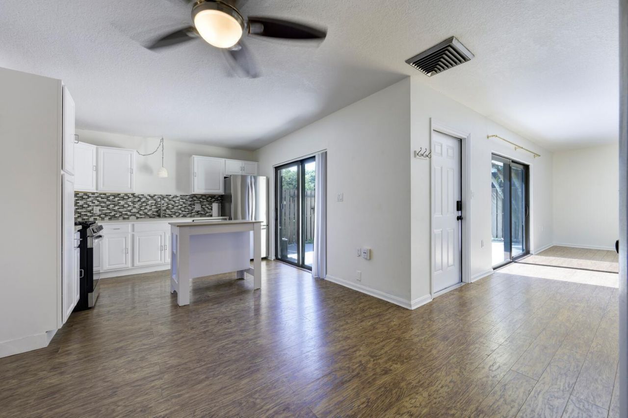 319 3rd Court, Palm Beach Gardens, FL 33410 Photo