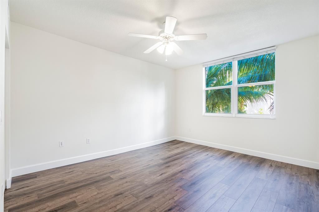 2421 NE 65th Street, Unit 309, Fort Lauderdale, FL 33308 Photo