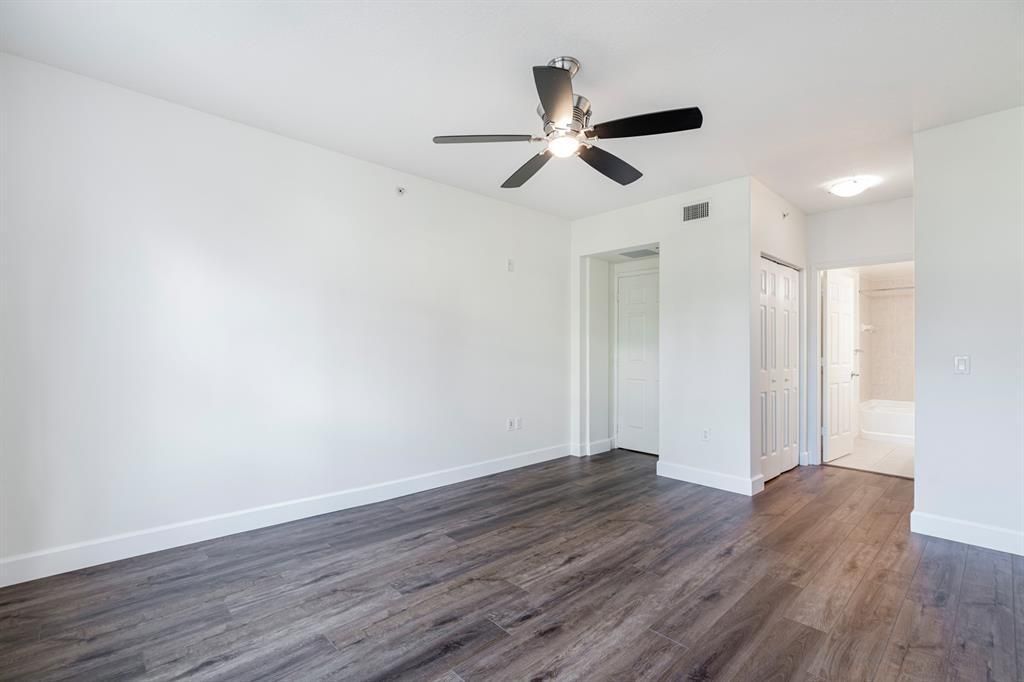 2421 NE 65th Street, Unit 309, Fort Lauderdale, FL 33308 Photo