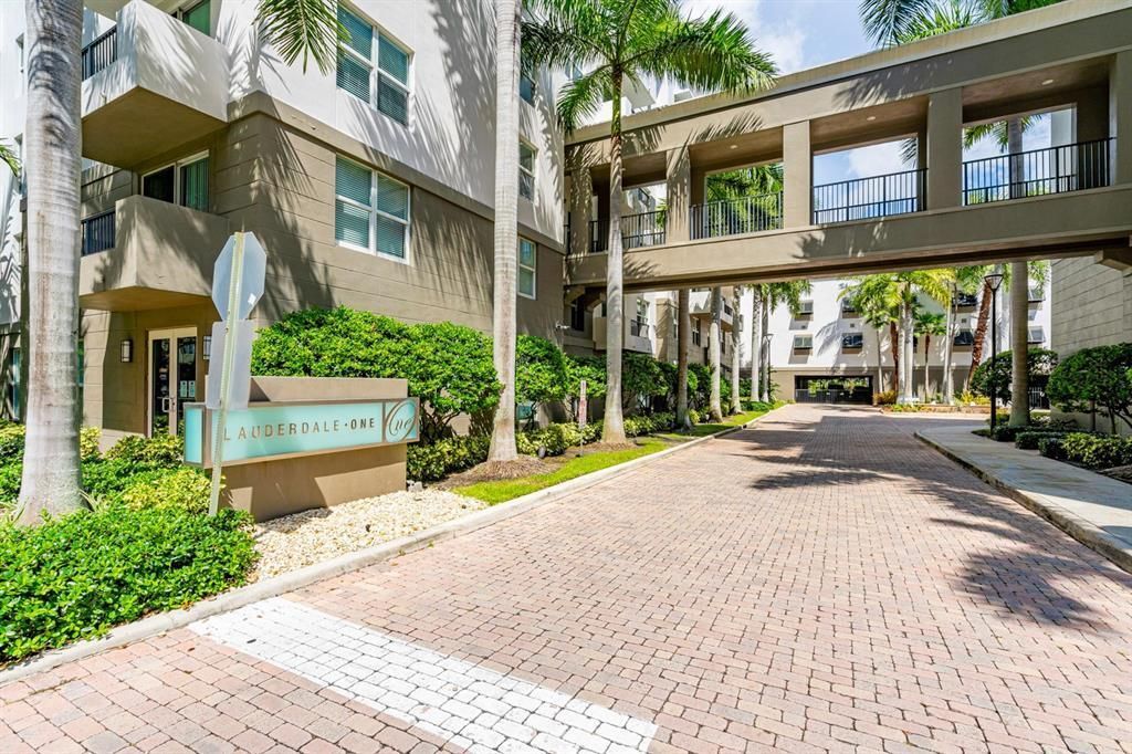 2421 NE 65th Street, Unit 309, Fort Lauderdale, FL 33308 Photo
