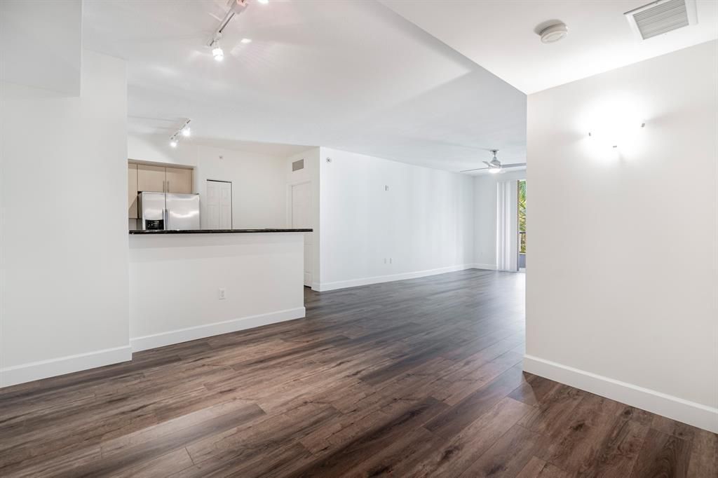 2421 NE 65th Street, Unit 309, Fort Lauderdale, FL 33308 Photo