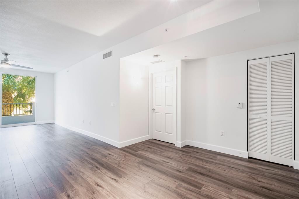 2421 NE 65th Street, Unit 309, Fort Lauderdale, FL 33308 Photo