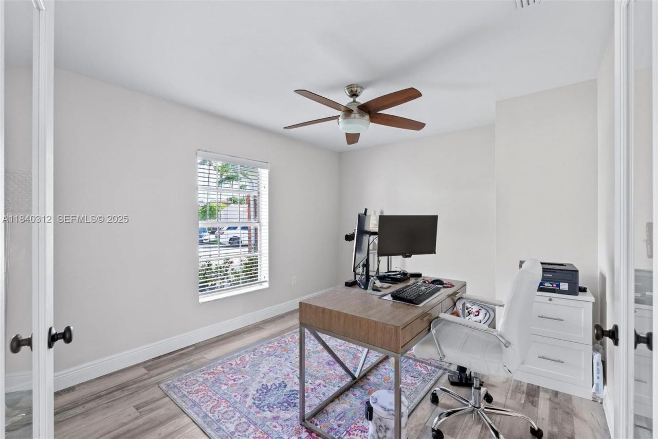 535 Radford Terrace, Davie, FL 33325 Photo