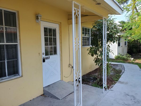 807 W Las Olas Blvd, Unit 1-2, Fort Lauderdale, FL 33312