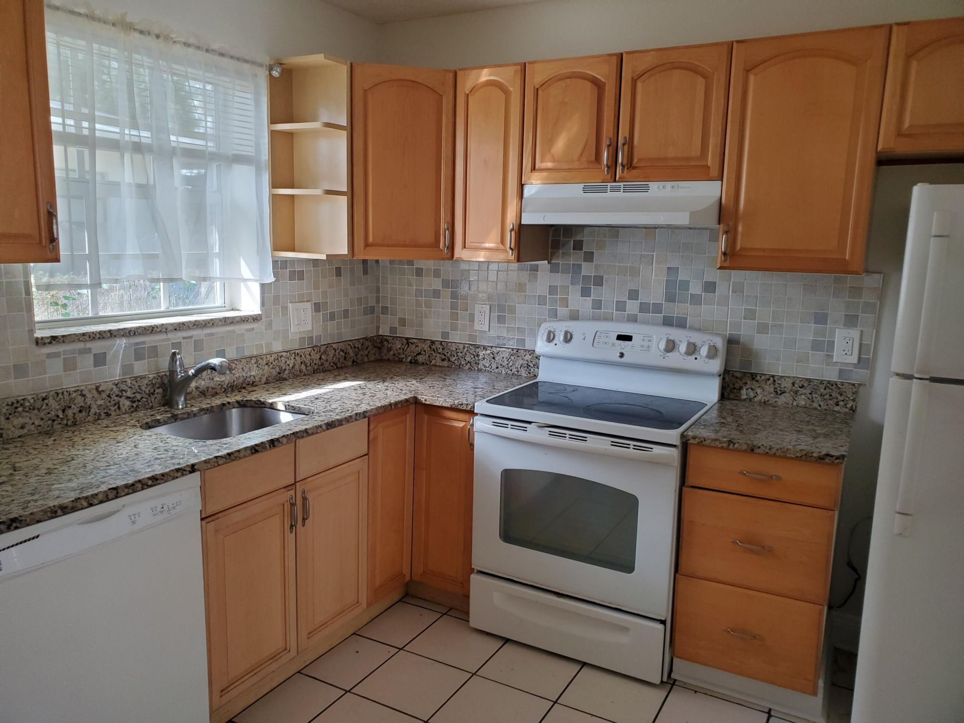 807 W Las Olas Blvd, Unit 1-2, Fort Lauderdale, FL 33312 Photo