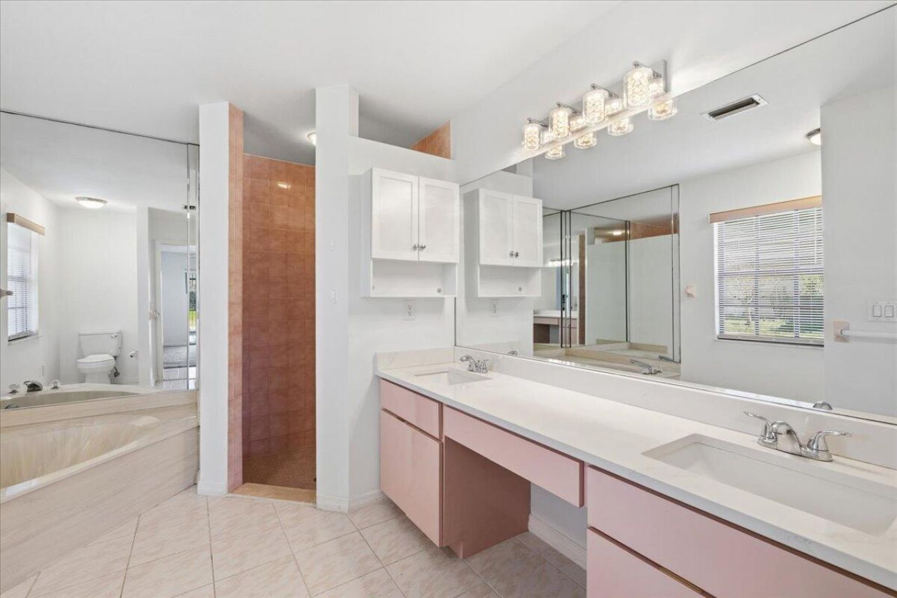 1902 SE Gaskins Circle, Port Saint Lucie, FL 34952 Photo