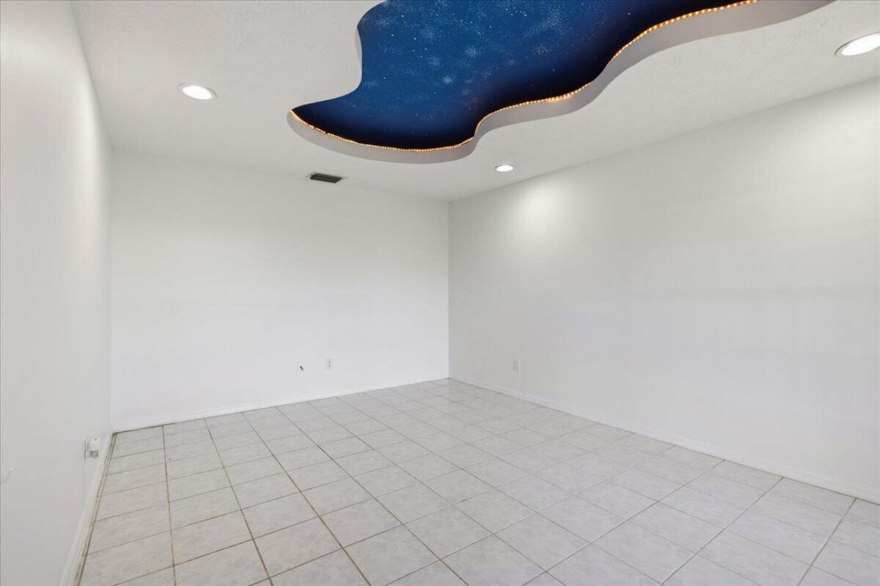 1902 SE Gaskins Circle, Port Saint Lucie, FL 34952 Photo