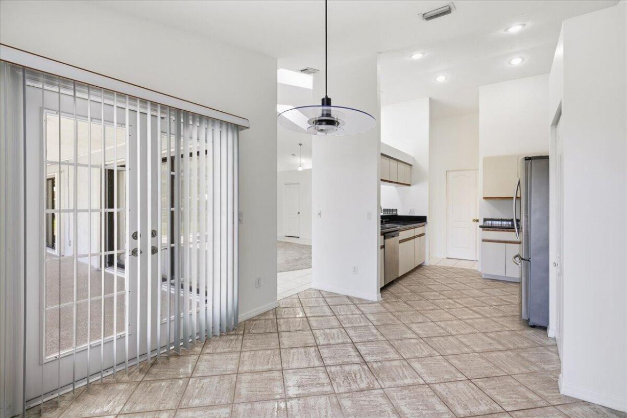 1902 SE Gaskins Circle, Port Saint Lucie, FL 34952 Photo