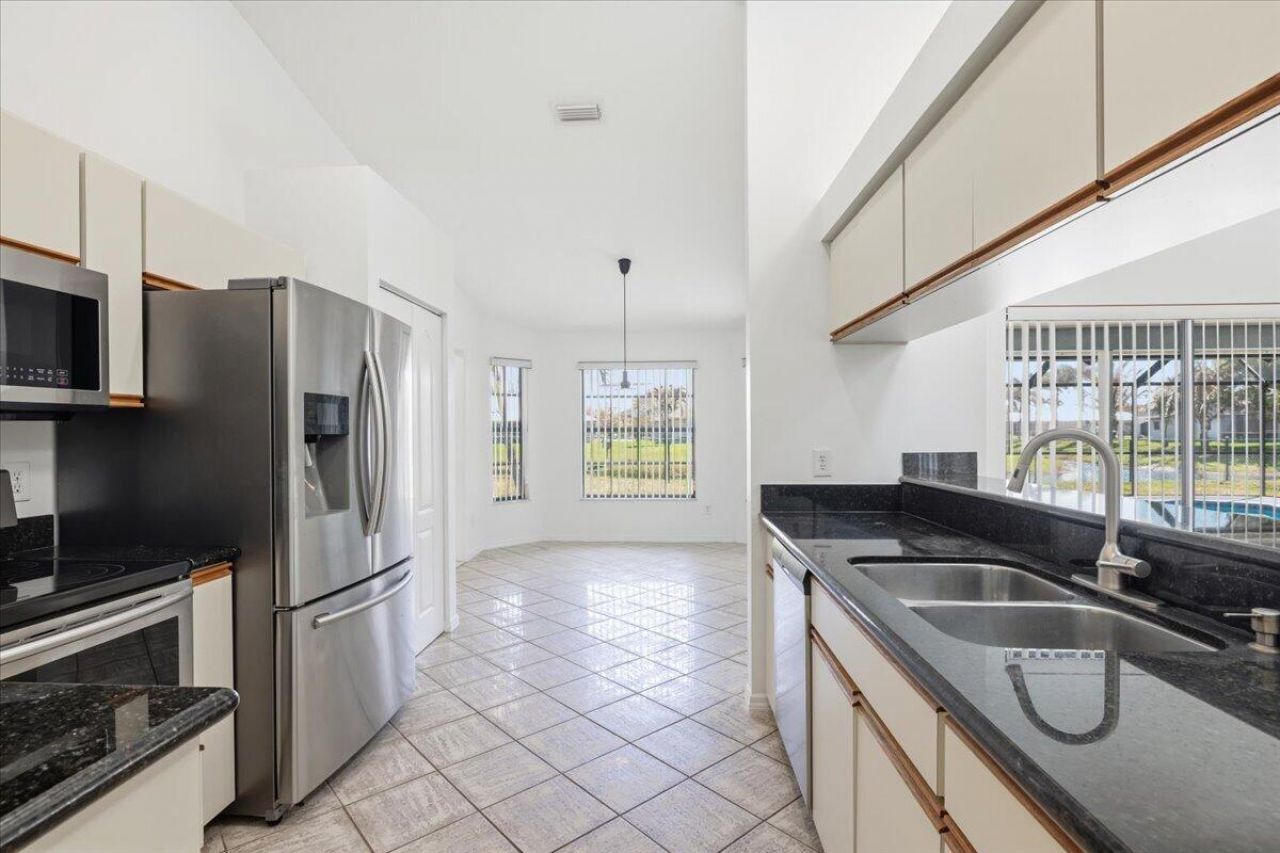 1902 SE Gaskins Circle, Port Saint Lucie, FL 34952 Photo