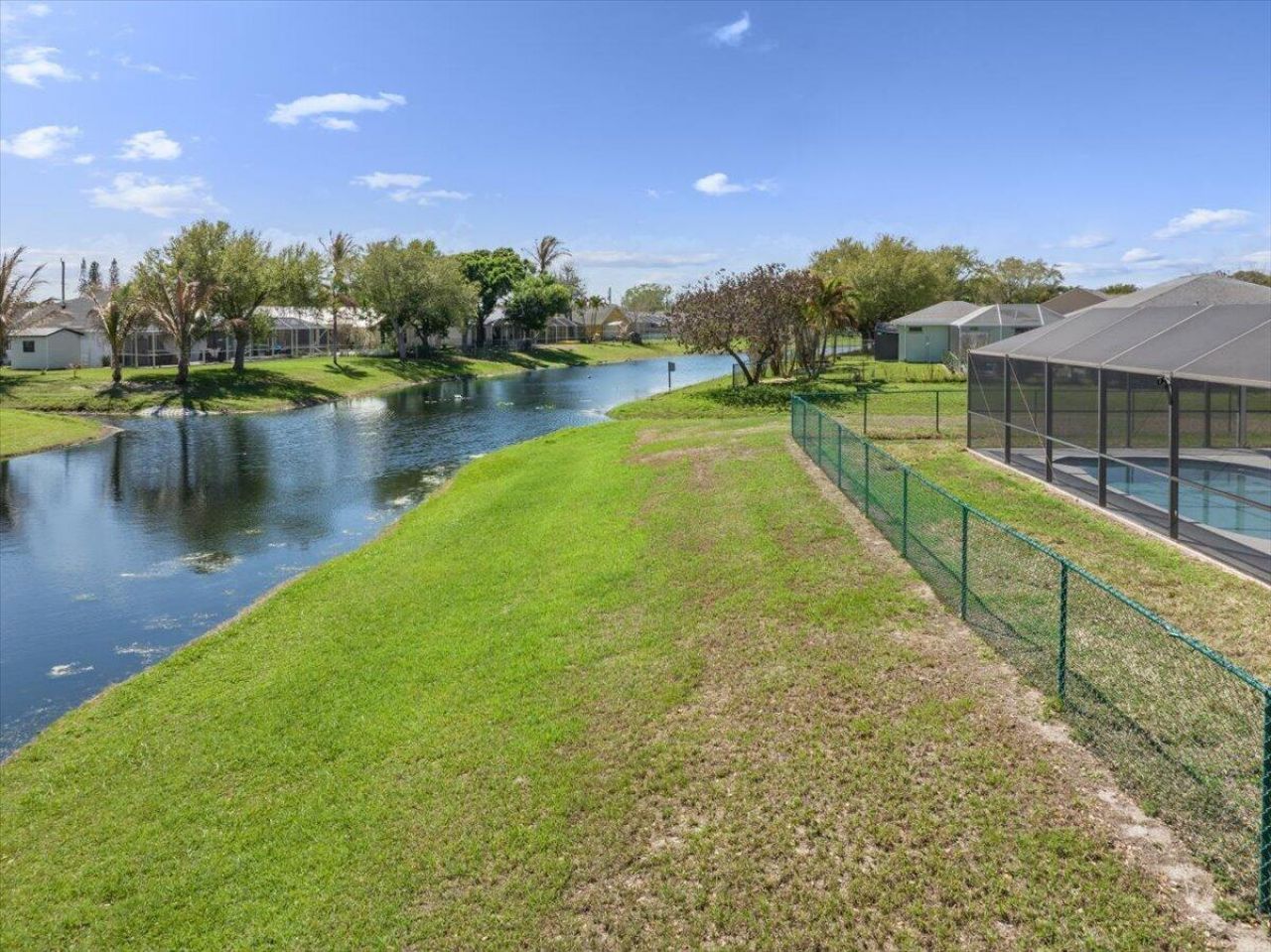 1902 SE Gaskins Circle, Port Saint Lucie, FL 34952 Photo