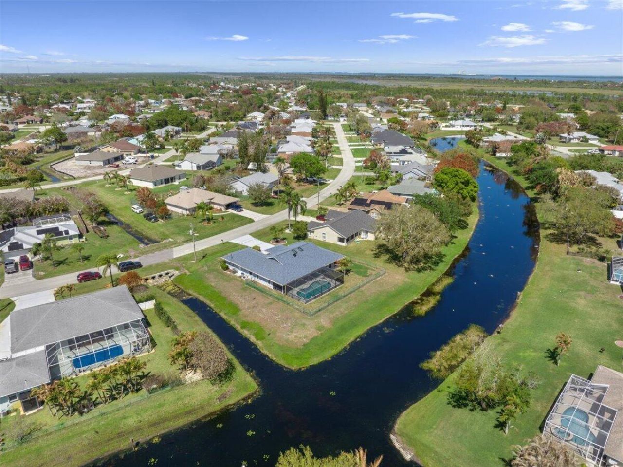 1902 SE Gaskins Circle, Port Saint Lucie, FL 34952 Photo