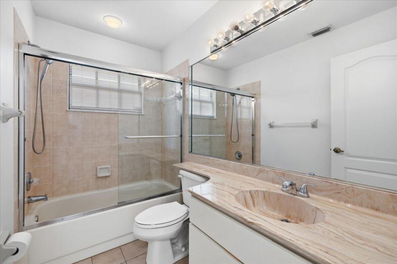 1902 SE Gaskins Circle, Port Saint Lucie, FL 34952 Photo