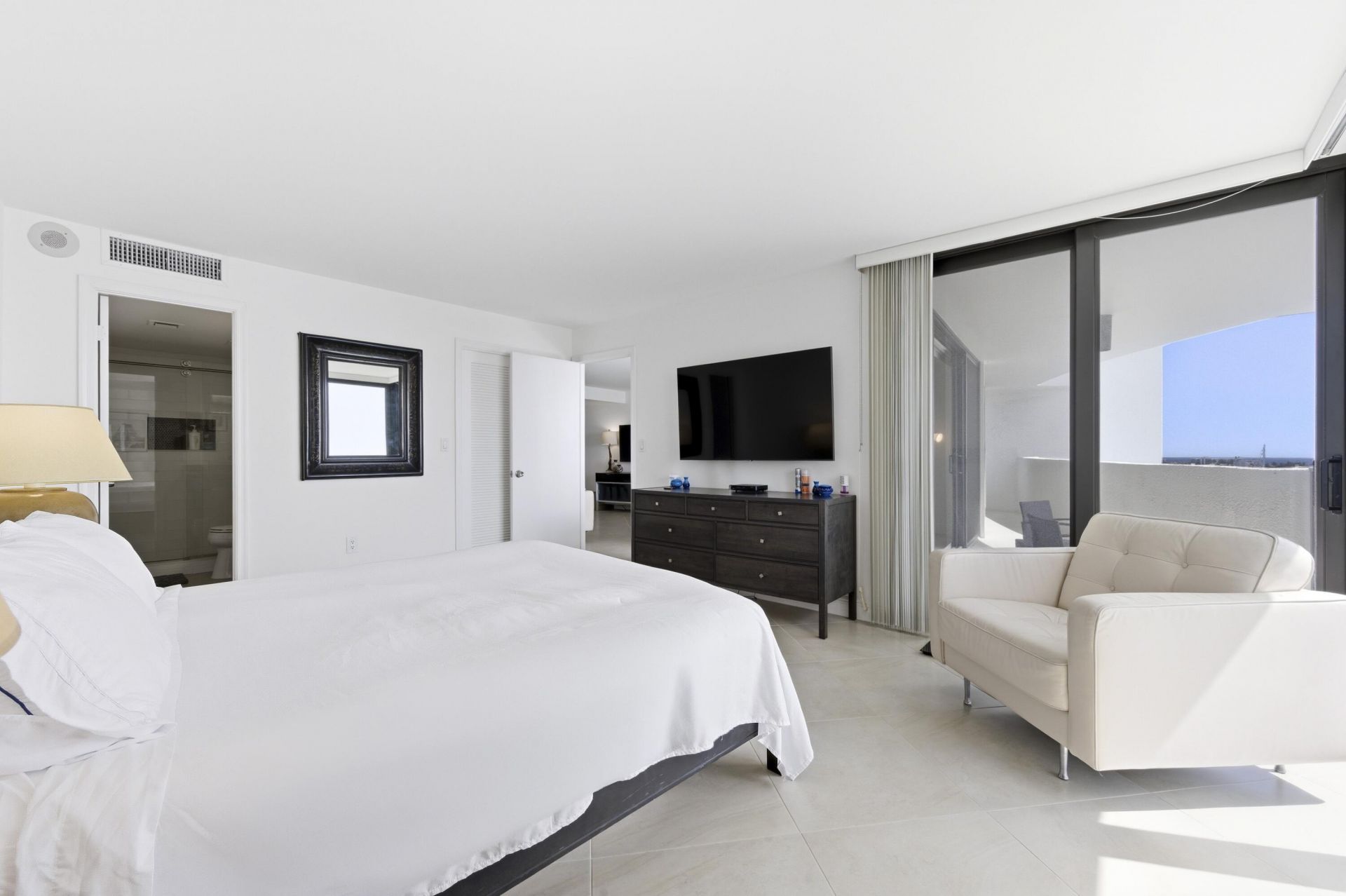 1200 S Flagler Drive, Unit 1405, West Palm Beach, FL 33401 Photo