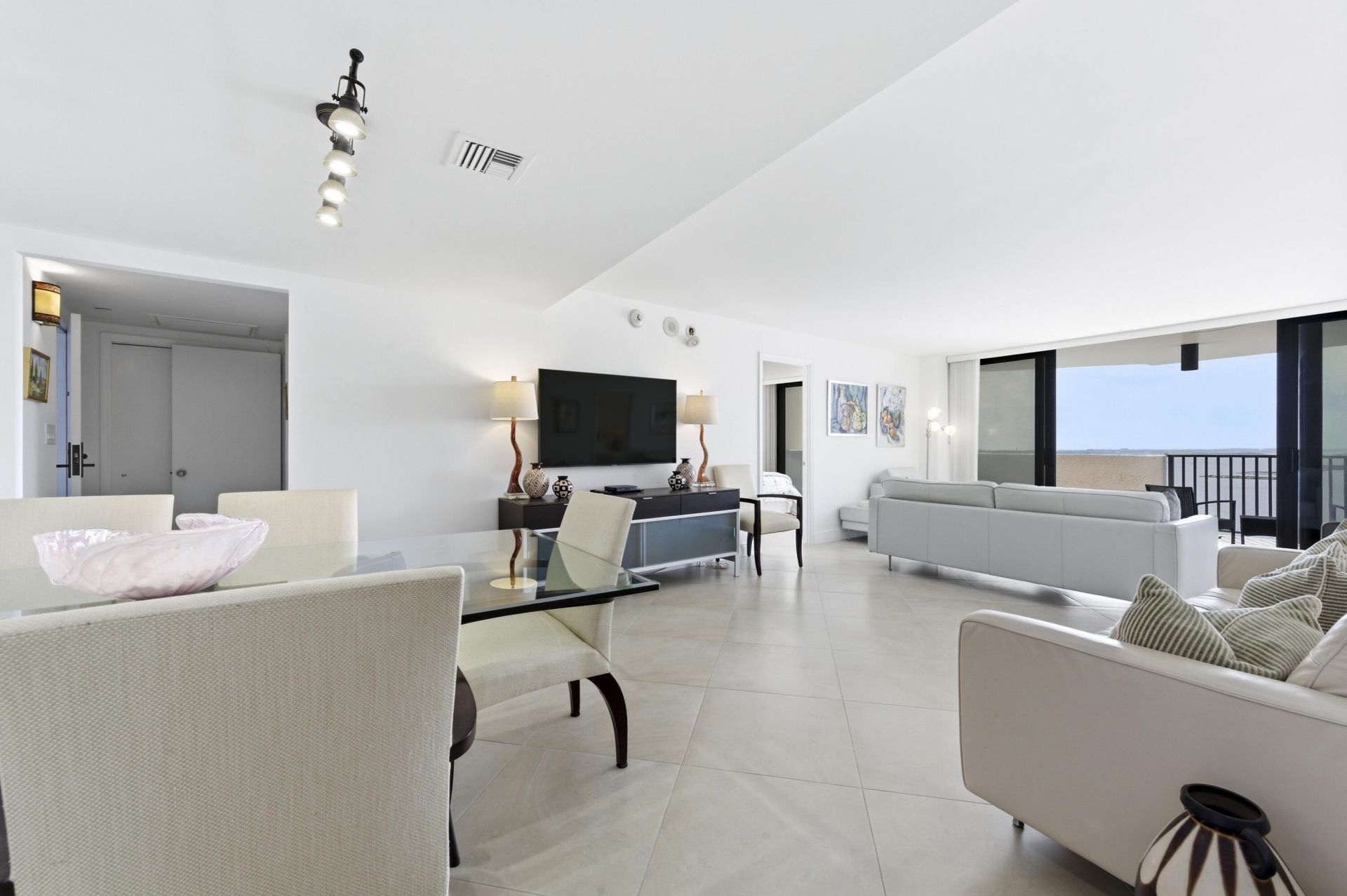 1200 S Flagler Drive, Unit 1405, West Palm Beach, FL 33401 Photo