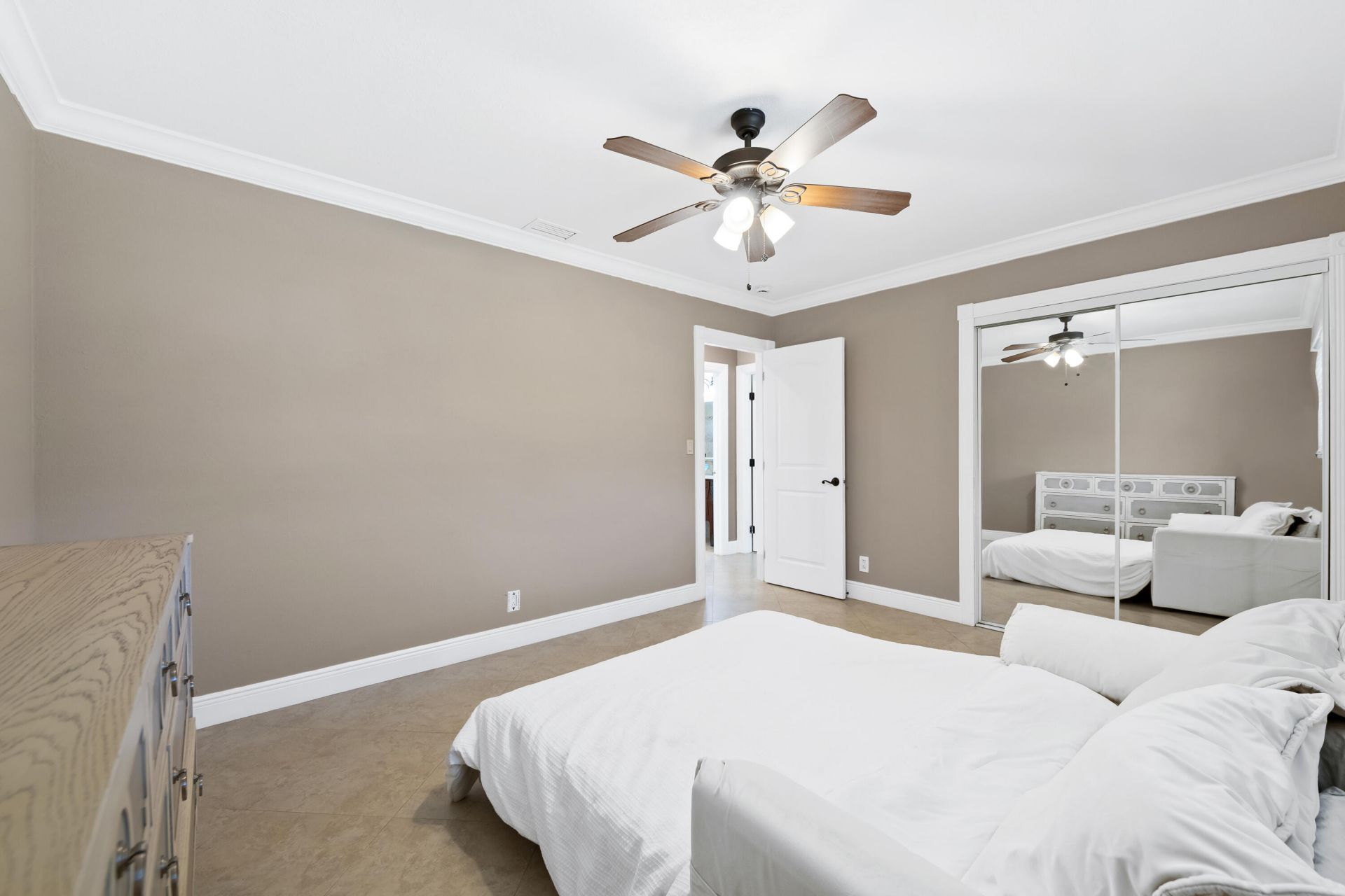 1120 Renmar Drive, Plantation, FL 33317 Photo