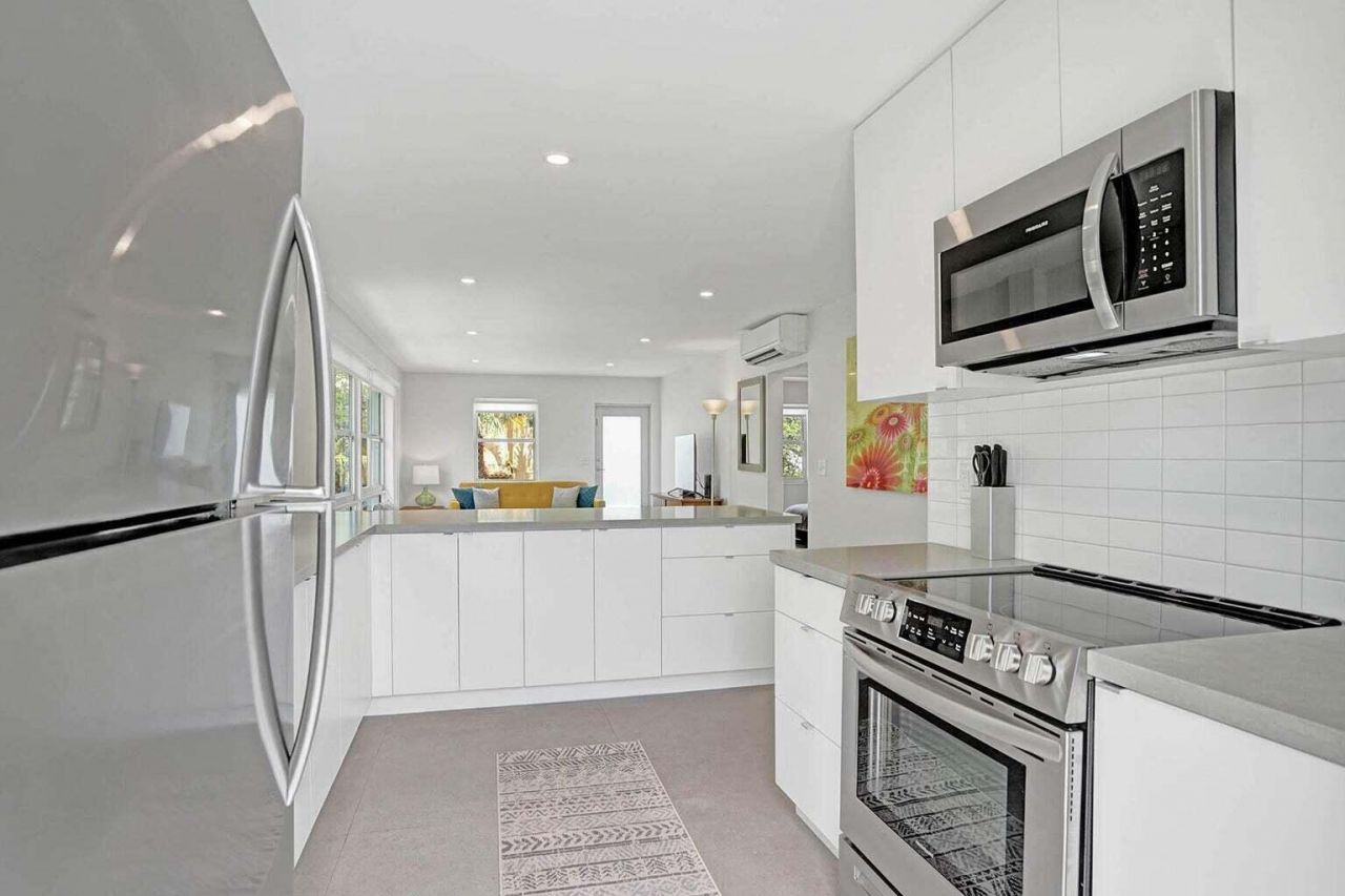 625 NE 13th Avenue, Unit 03, Fort Lauderdale, FL 33304 Photo