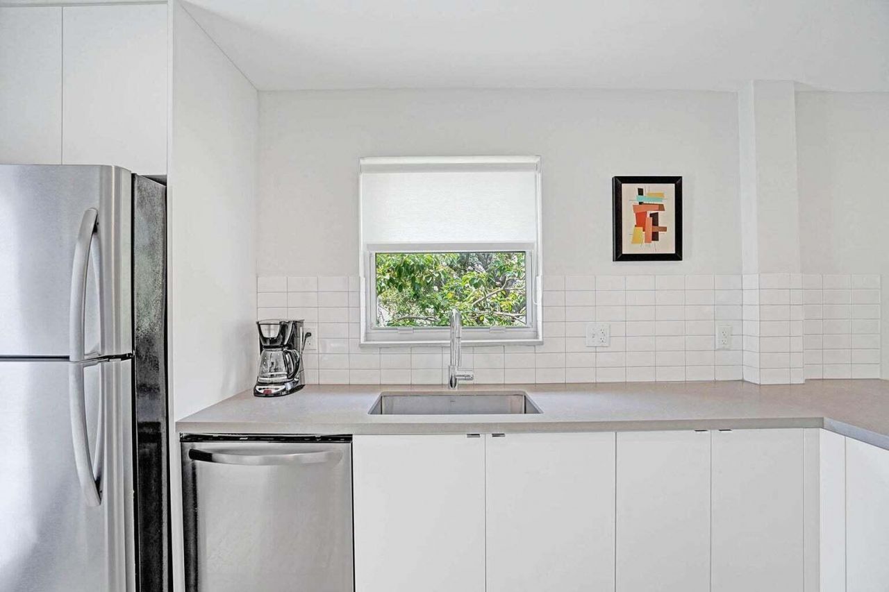 625 NE 13th Avenue, Unit 03, Fort Lauderdale, FL 33304 Photo