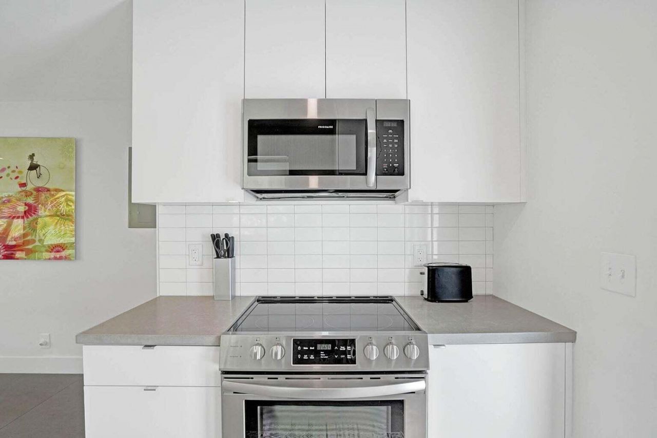 625 NE 13th Avenue, Unit 03, Fort Lauderdale, FL 33304 Photo