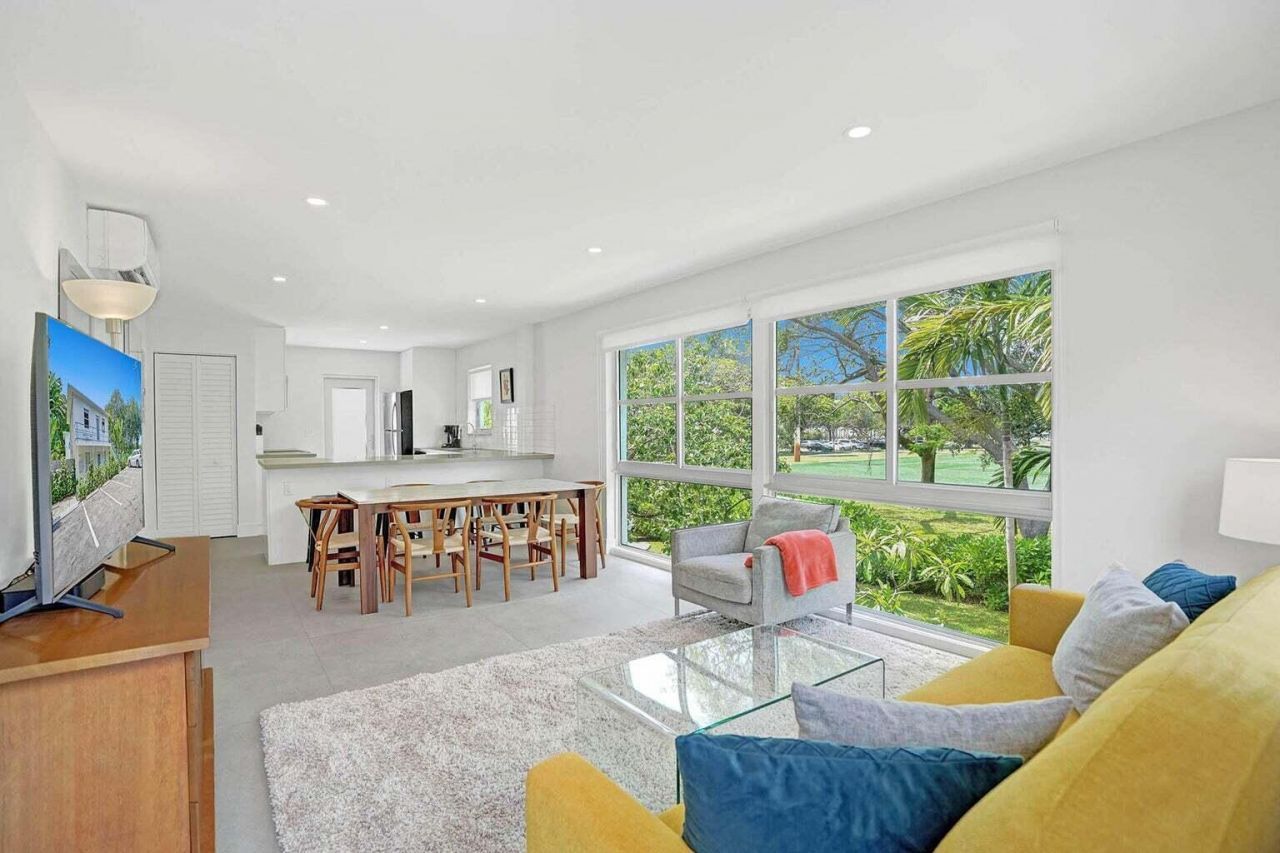 625 NE 13th Avenue, Unit 03, Fort Lauderdale, FL 33304 Photo