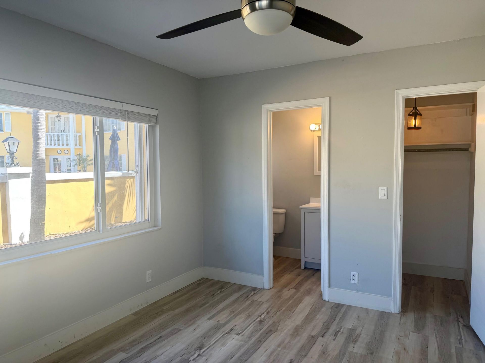 2230 NE 56th Place, Unit 209, Fort Lauderdale, FL 33308 Photo