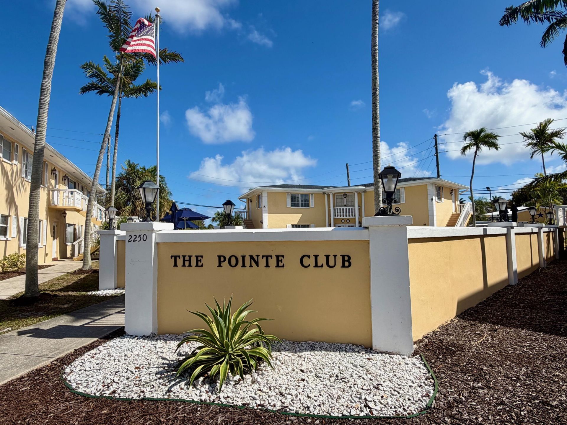 2230 NE 56th Place, Unit 209, Fort Lauderdale, FL 33308 Photo