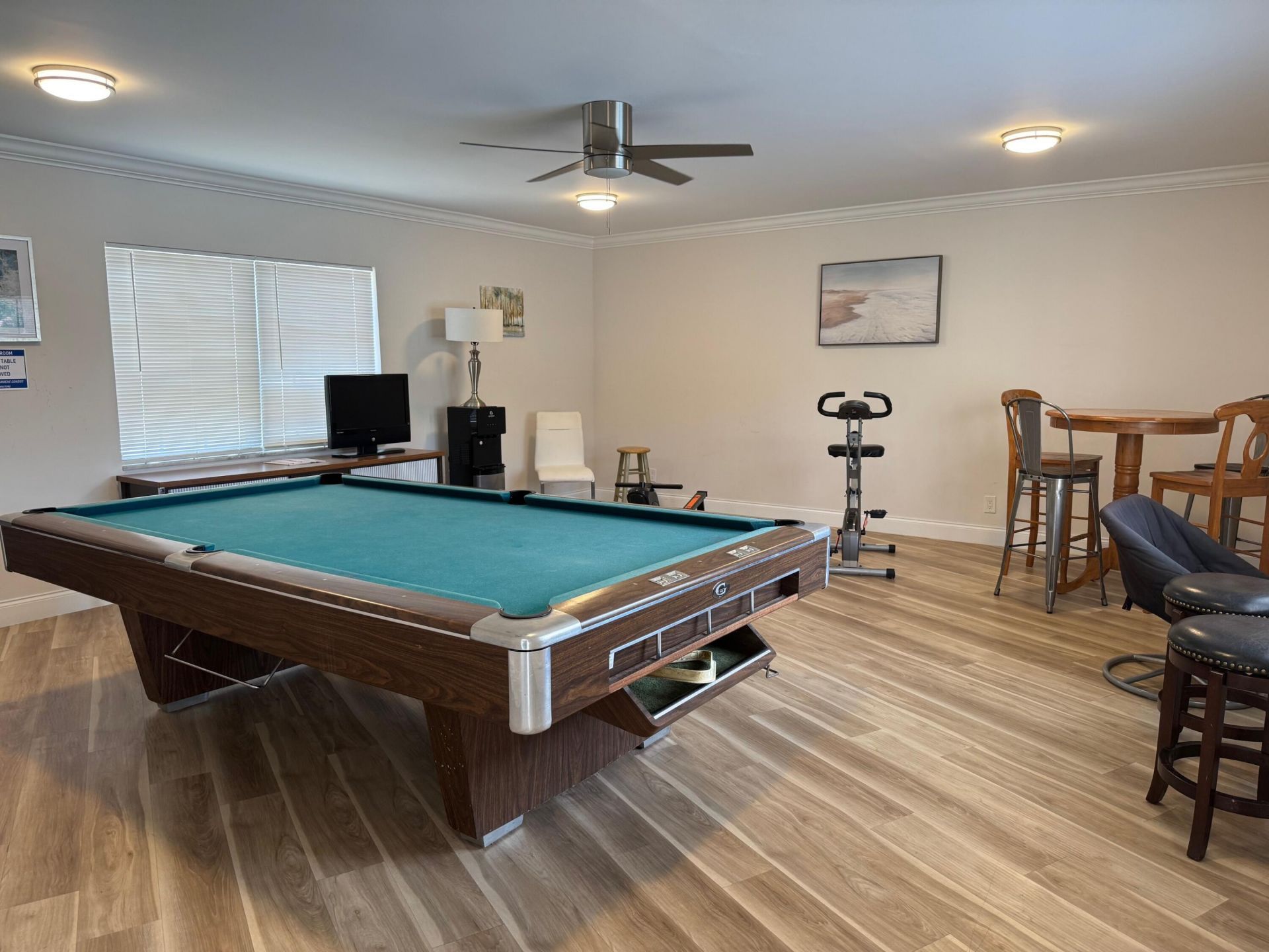 2230 NE 56th Place, Unit 209, Fort Lauderdale, FL 33308 Photo