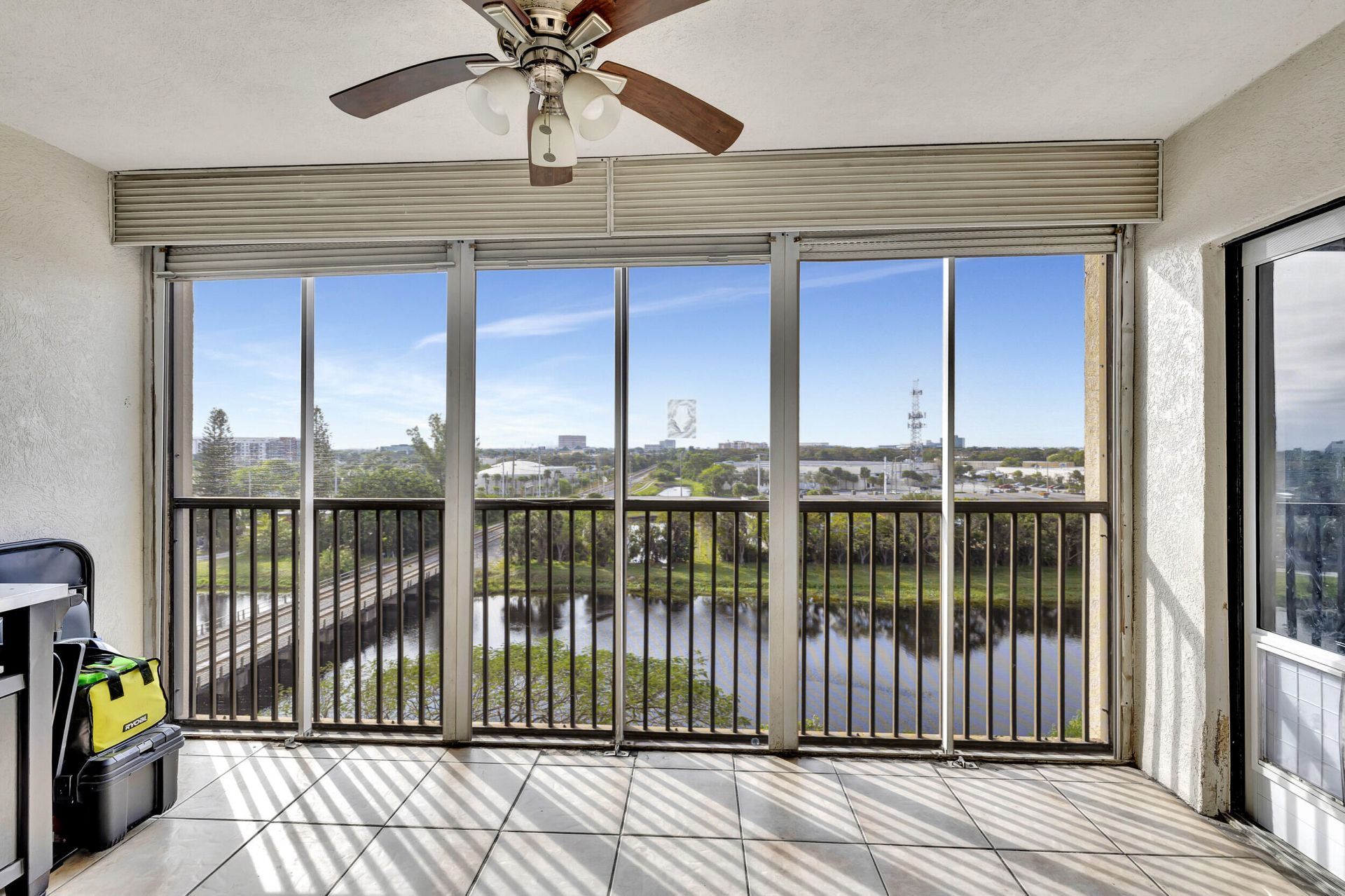 2200 S Cypress Bend Drive S, Unit 702, Pompano Beach, FL 33069 Photo