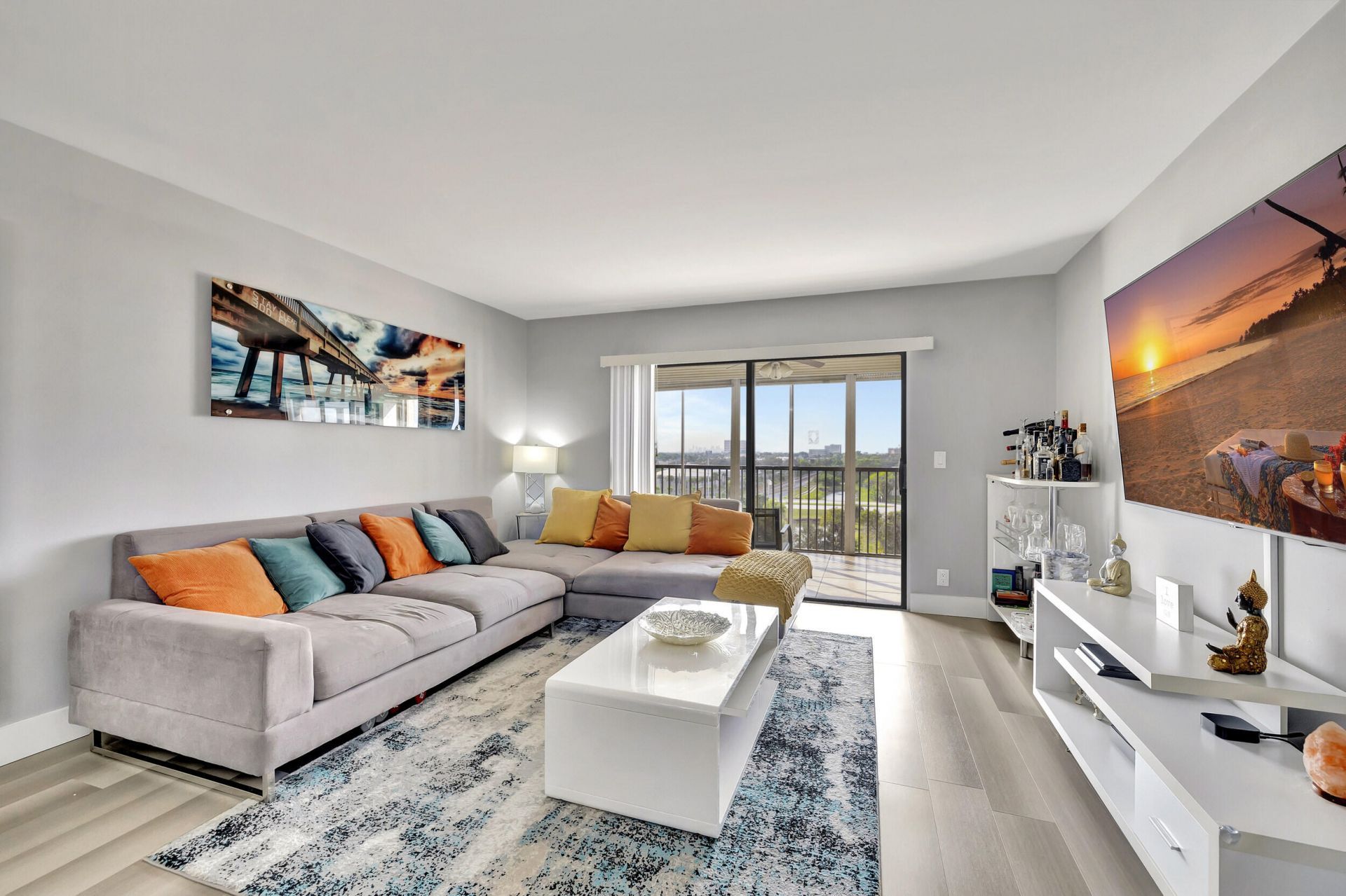 2200 S Cypress Bend Drive S, Unit 702, Pompano Beach, FL 33069 Photo