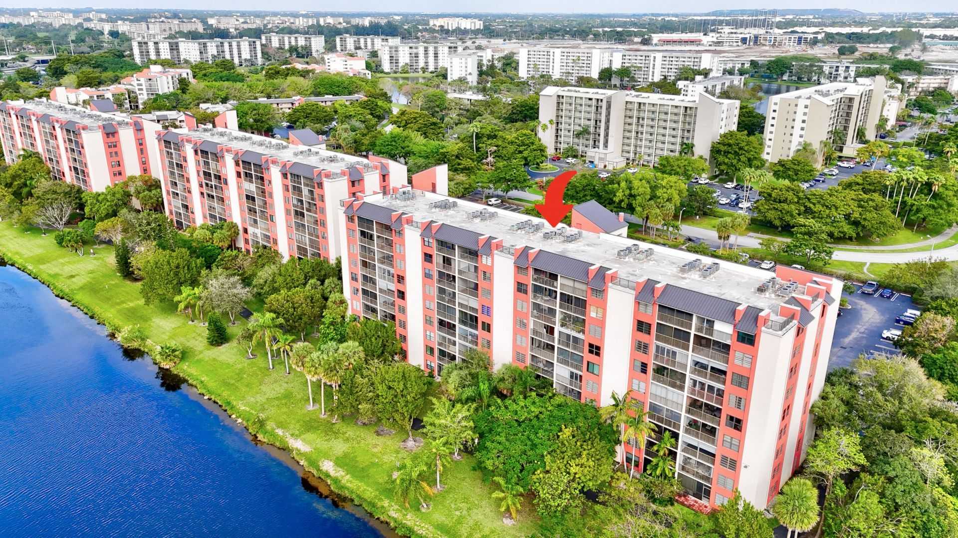 2200 S Cypress Bend Drive S, Unit 702, Pompano Beach, FL 33069 Photo