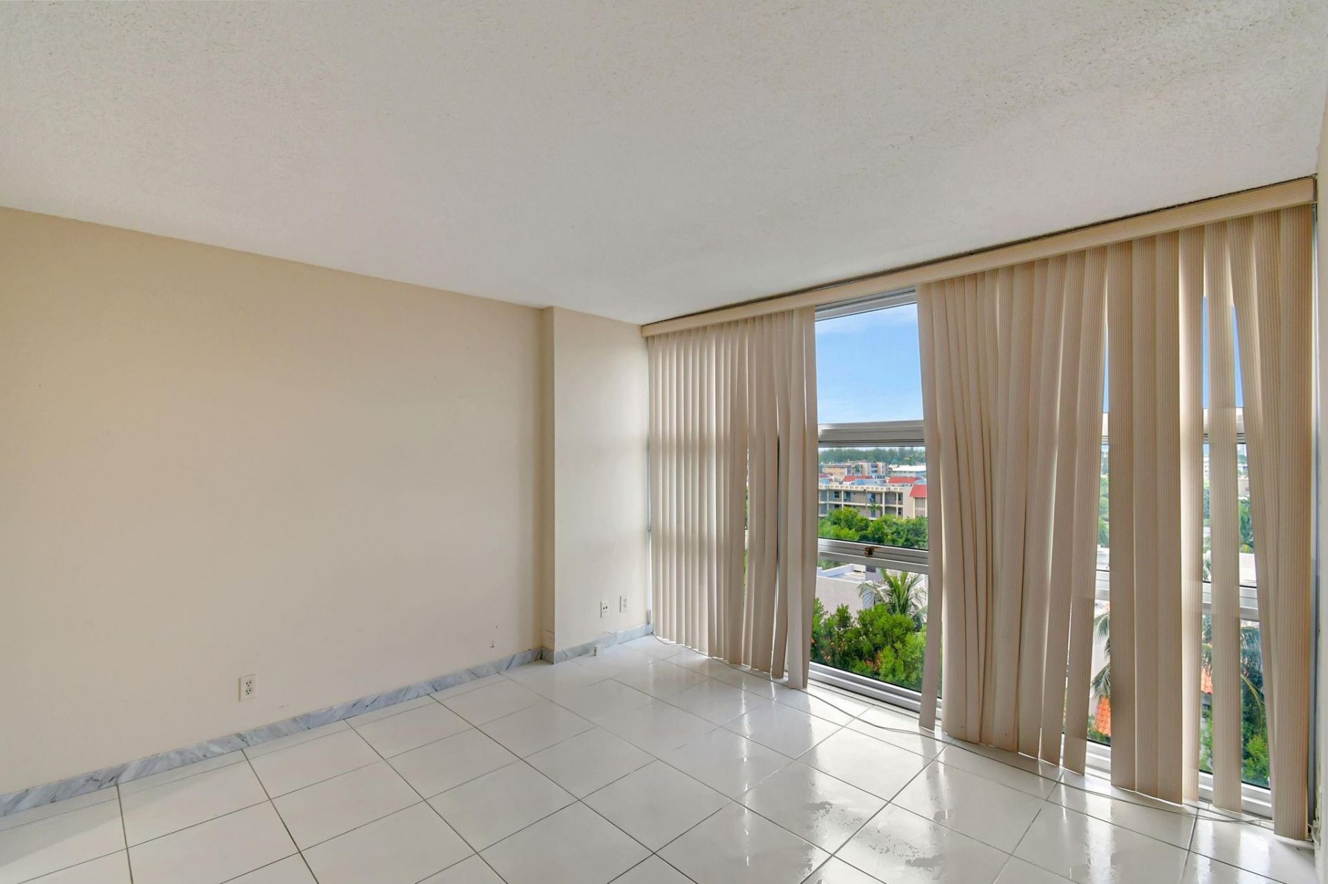 531 N Ocean Boulevard, Unit 805, Pompano Beach, FL 33062 Photo