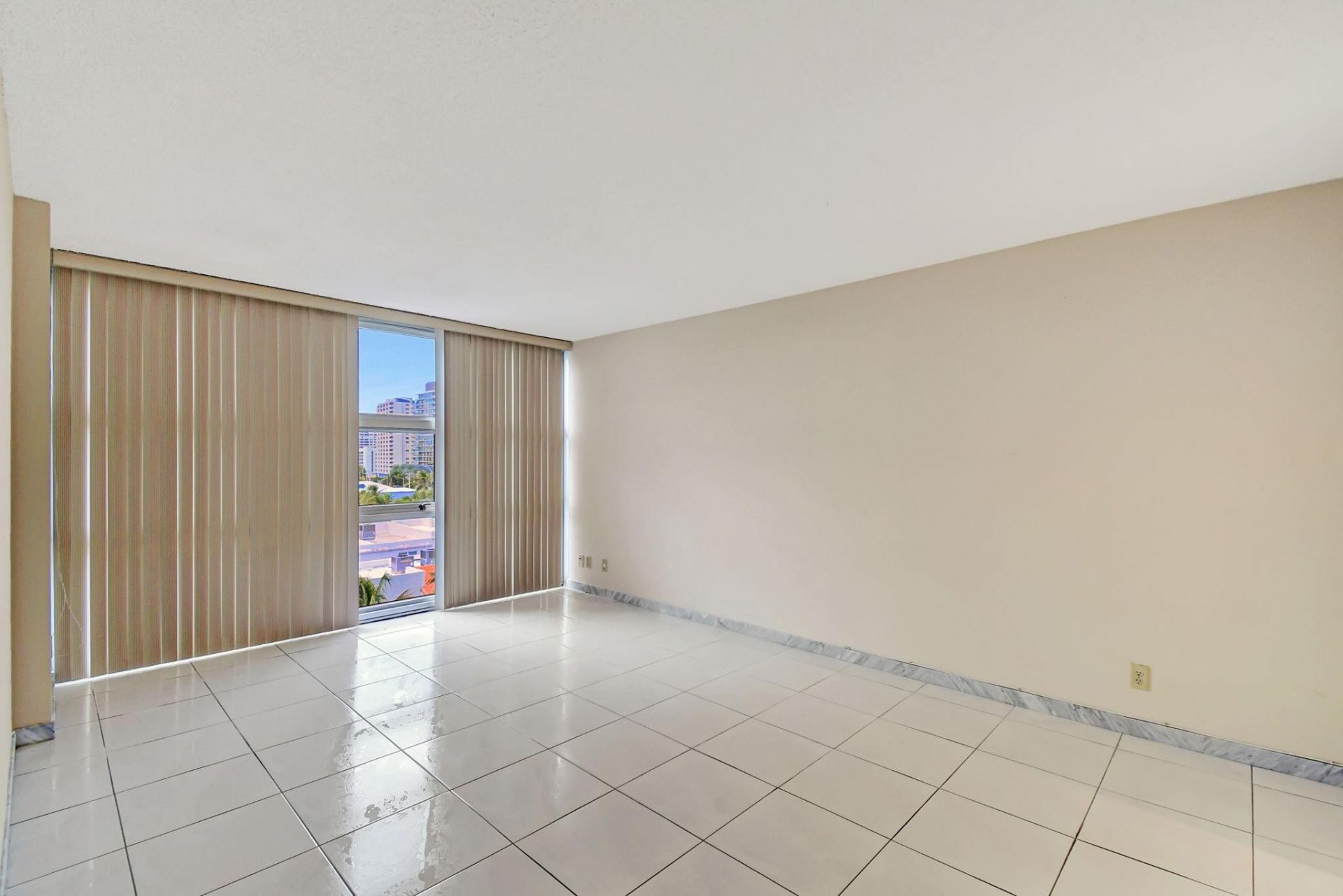 531 N Ocean Boulevard, Unit 805, Pompano Beach, FL 33062 Photo