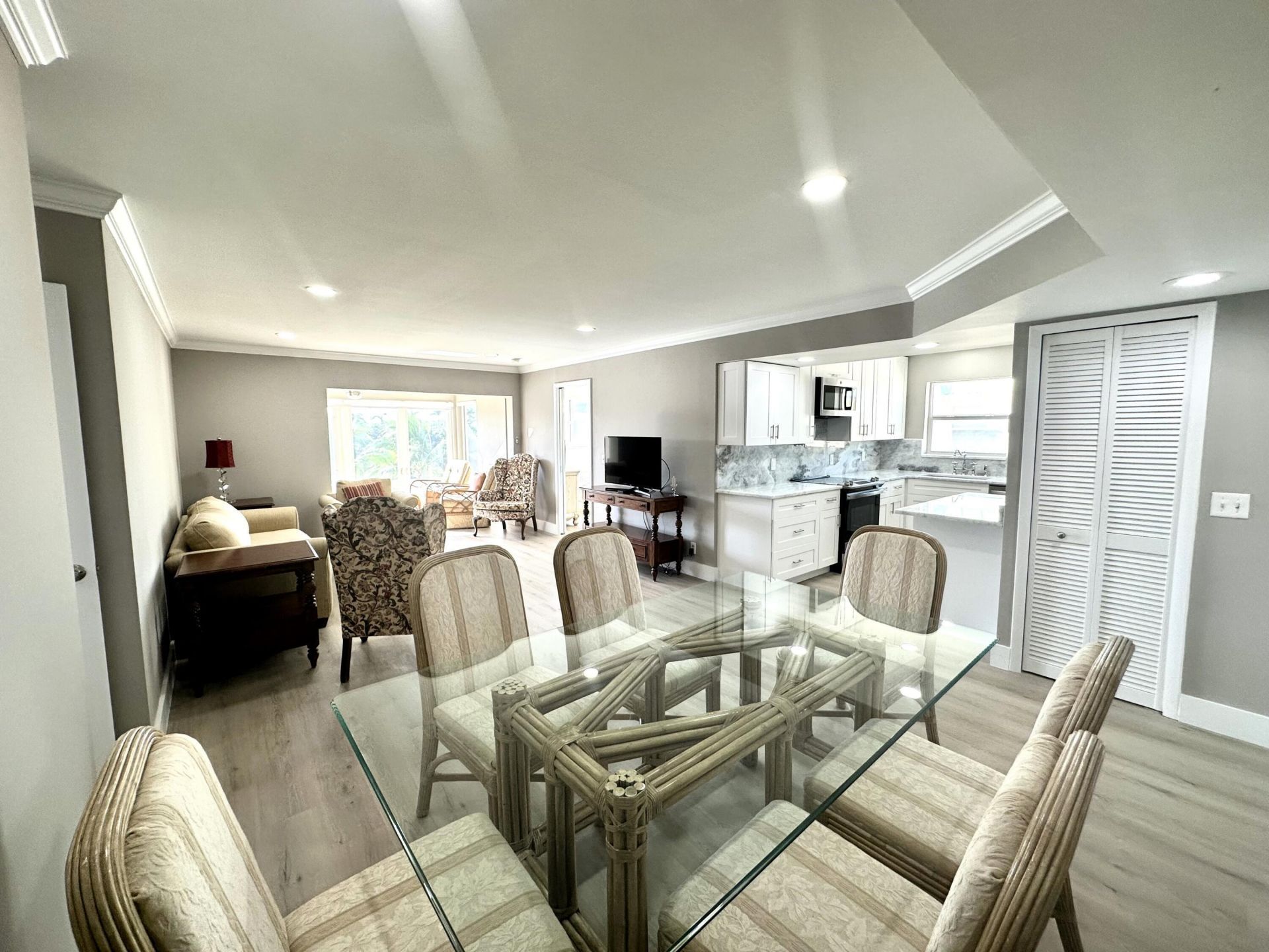 7 Colonial Club Drive, Unit 304, Boynton Beach, FL 33435 Photo