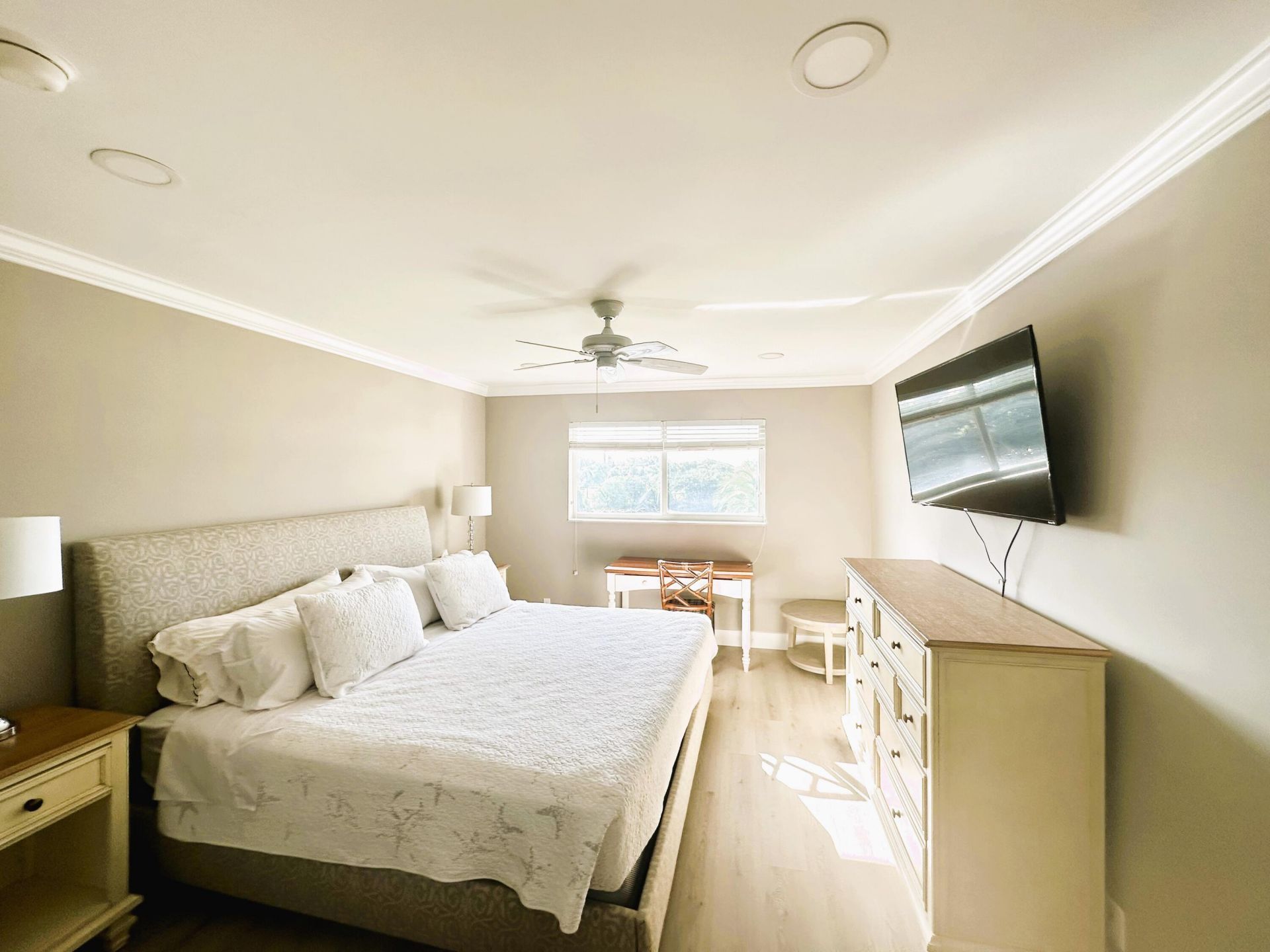 7 Colonial Club Drive, Unit 304, Boynton Beach, FL 33435 Photo