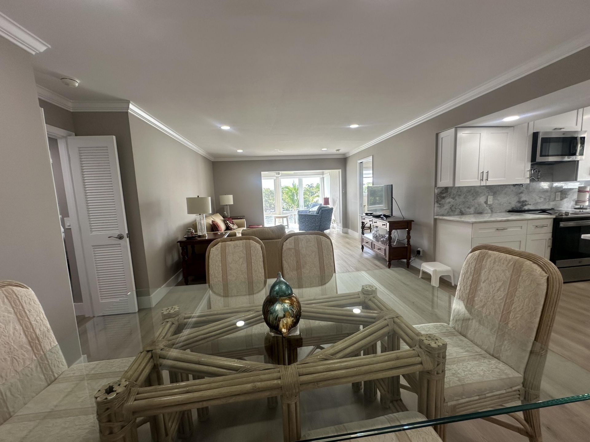 7 Colonial Club Drive, Unit 304, Boynton Beach, FL 33435 Photo